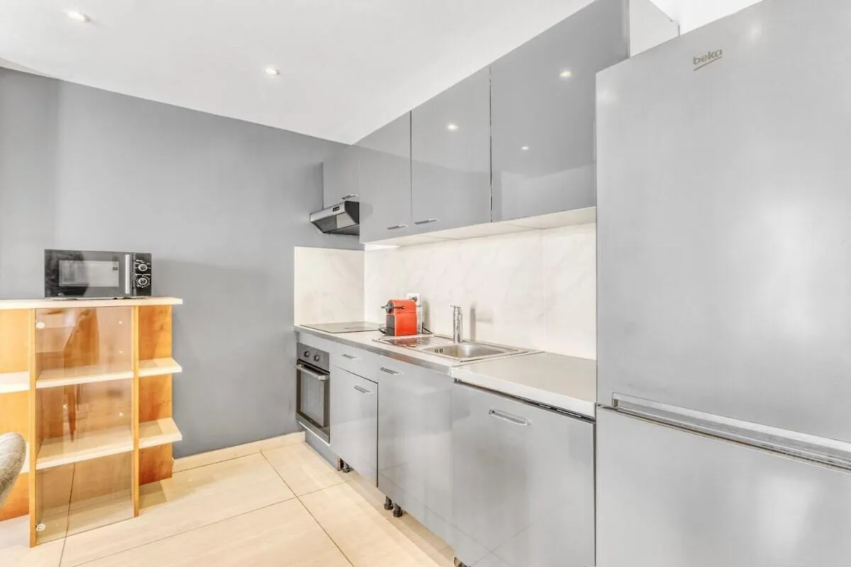 2 Bed Avenue Saint-Jean , 5 Minutes From Palais Des Festivals Apartment Cannes